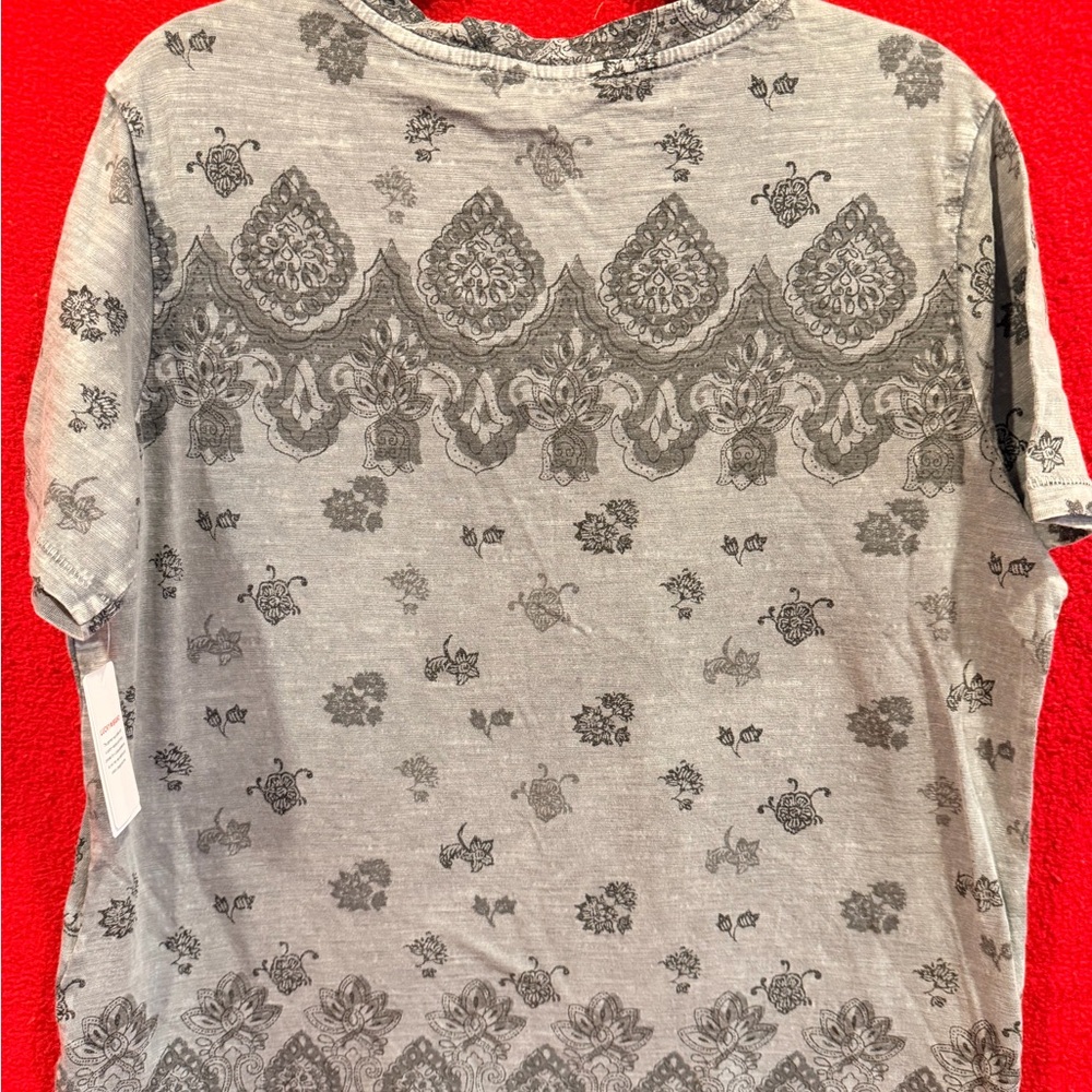 Lucky Brand Gray Floral V-Neck Tee - Picture 4 of 4
